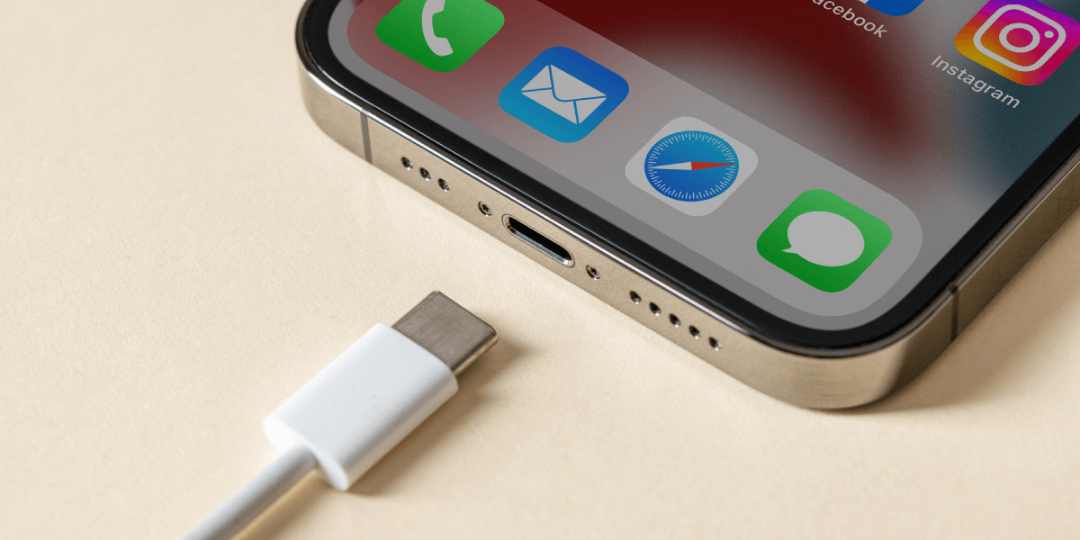 New iPhone, new charger: Apple bends to EU rules