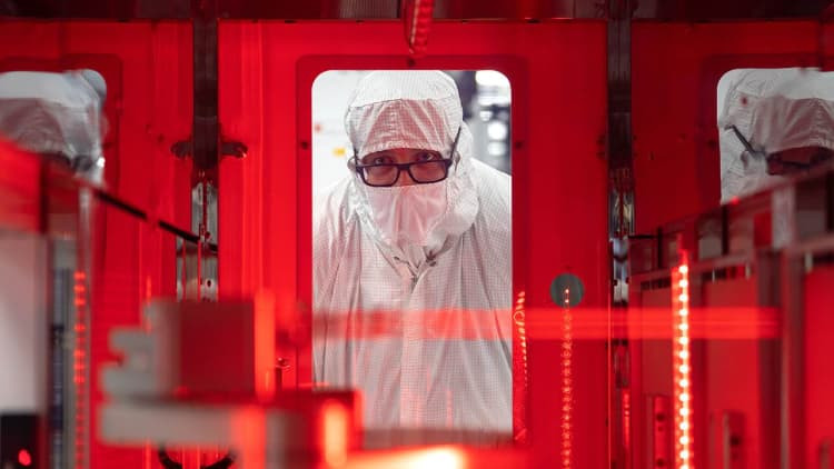 Texas Instruments Chip Investment Fuels US Expansion