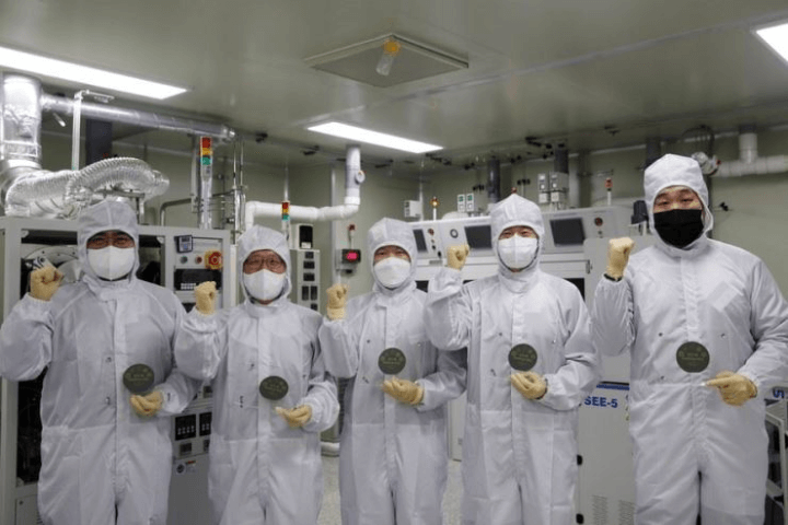 University officials and semiconductor industry leaders gather at Kumoh National Institute of Technology in Gumi, North Gyeongsang Province, on Jan. 25. Photo courtesy of Korea Times.