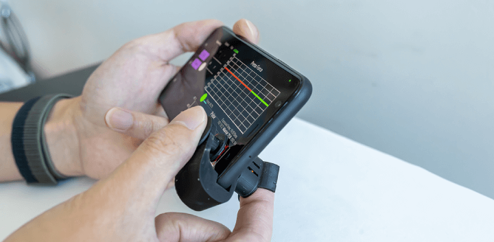 Super Low-cost Smartphone Attachment Brings Blood Pressure Monitoring to Your Fingertips